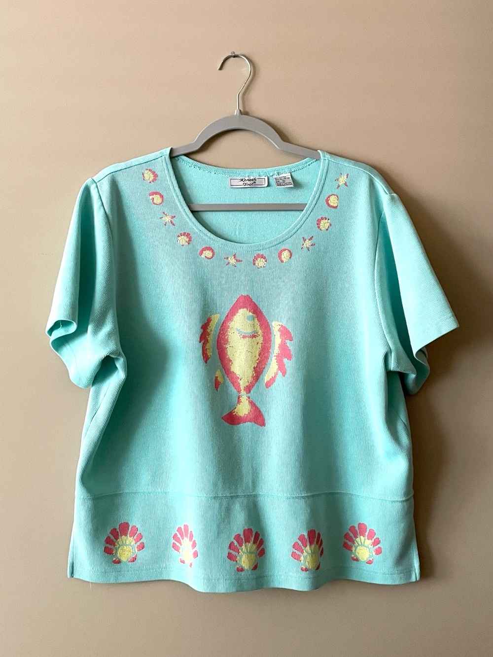 Beachy vintage Keneth Too! aqua cotton blend top with fish & shells